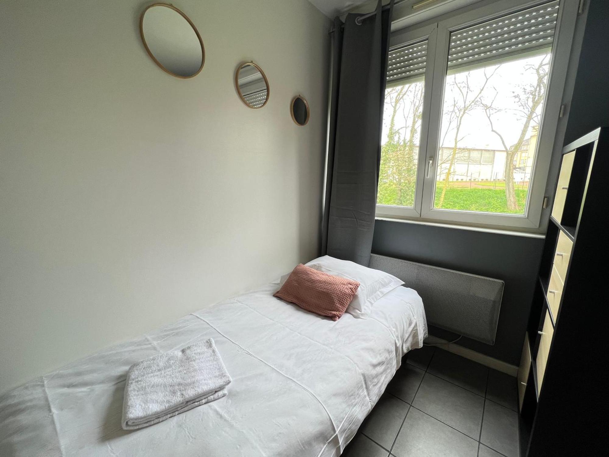 Apartamento La Paille Metz Luxembourg Parking Un-Sejour-A-Part Exterior foto